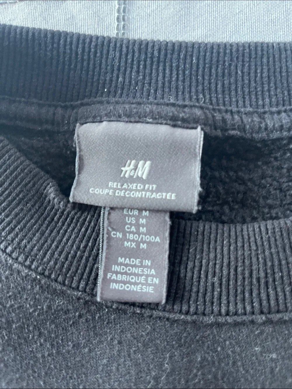 H&M black crewneck